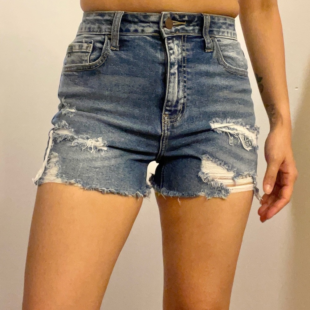 Fashion Nova high waist Blue Distressed Jean Shorts size 1